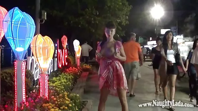 لطفا فيلم سوپر زن با زن یک فرصت دیگر به من بدهید