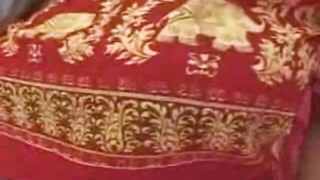 milf آسیایی با هویج خودارضایی فیلم سوپر زن شوهر می کند